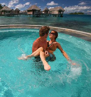 <PRE>ROMANCE VACATION - BORA BORA, TAHITI - 6 nights - incl. FREE Daily Breakfast and Dinner</PRE>